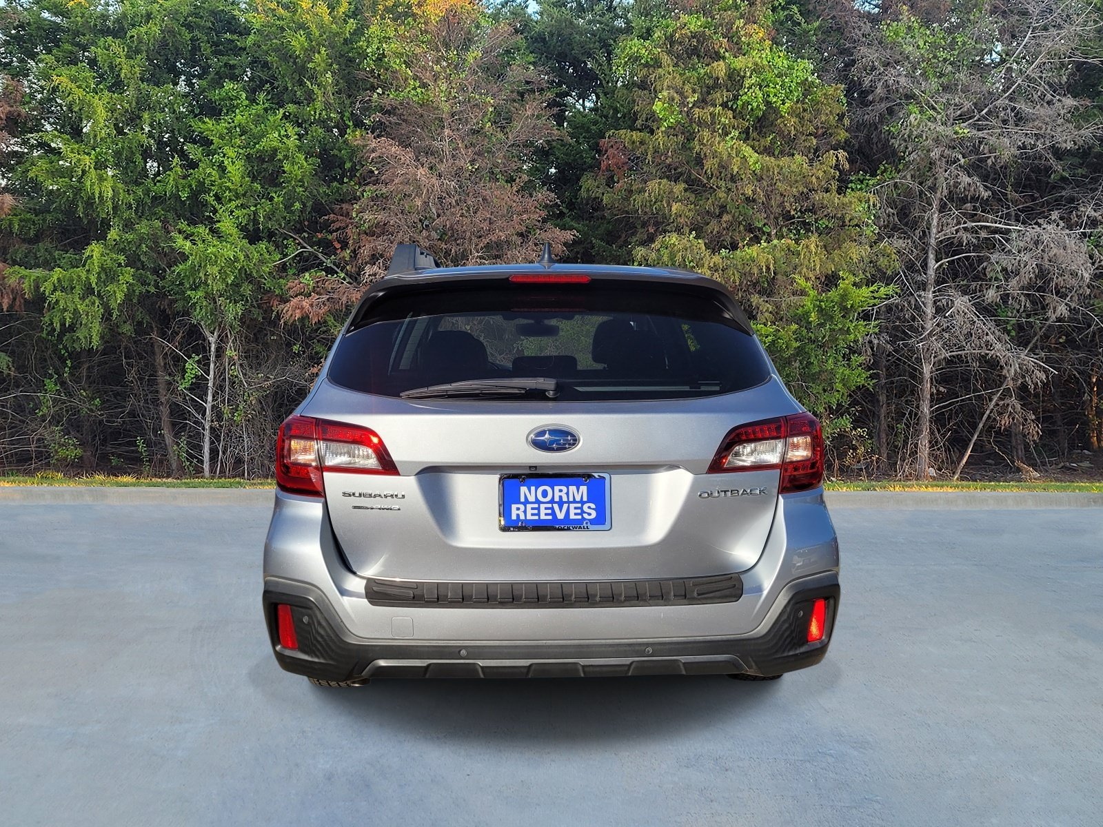 Used 2018 Subaru Outback 2.5i Limited AWD/4WD image 18