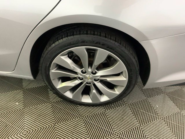 Used 2017 Chevrolet Malibu Premier w/ Premier Sun and Wheel Package FWD image 50