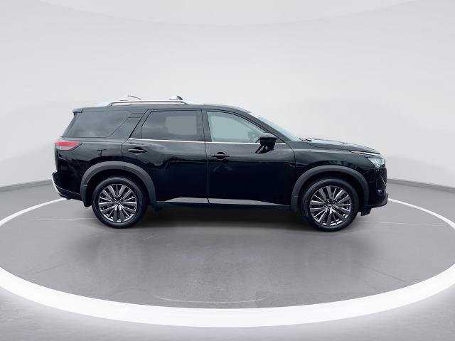 Certified 2023 Nissan Pathfinder SL w/ SL Premium Package AWD/4WD image 9