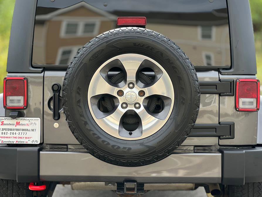 Used 2018 Jeep Wrangler Unlimited Sahara image 36