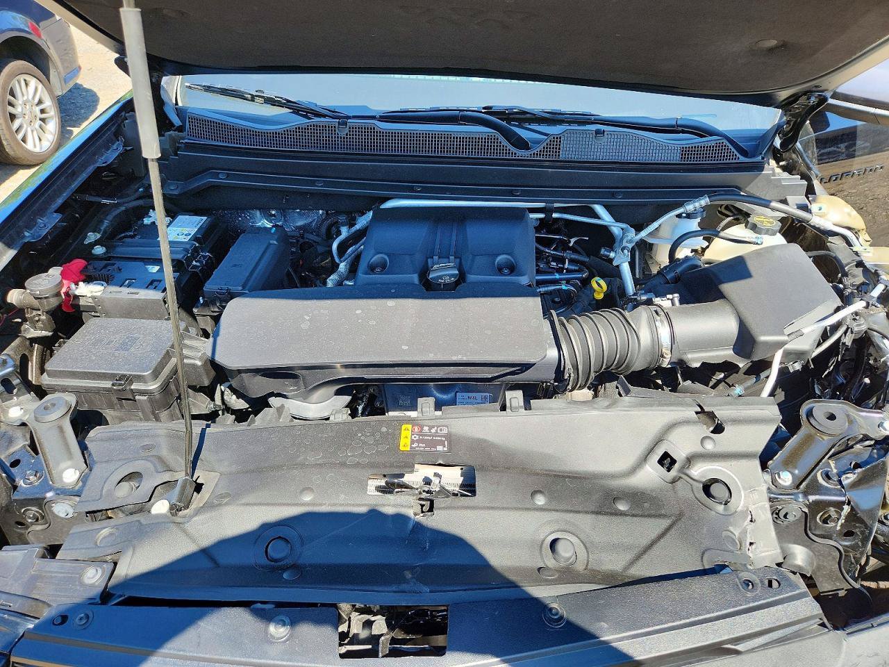 Used 2025 Chevrolet Colorado Trail Boss AWD/4WD image 9