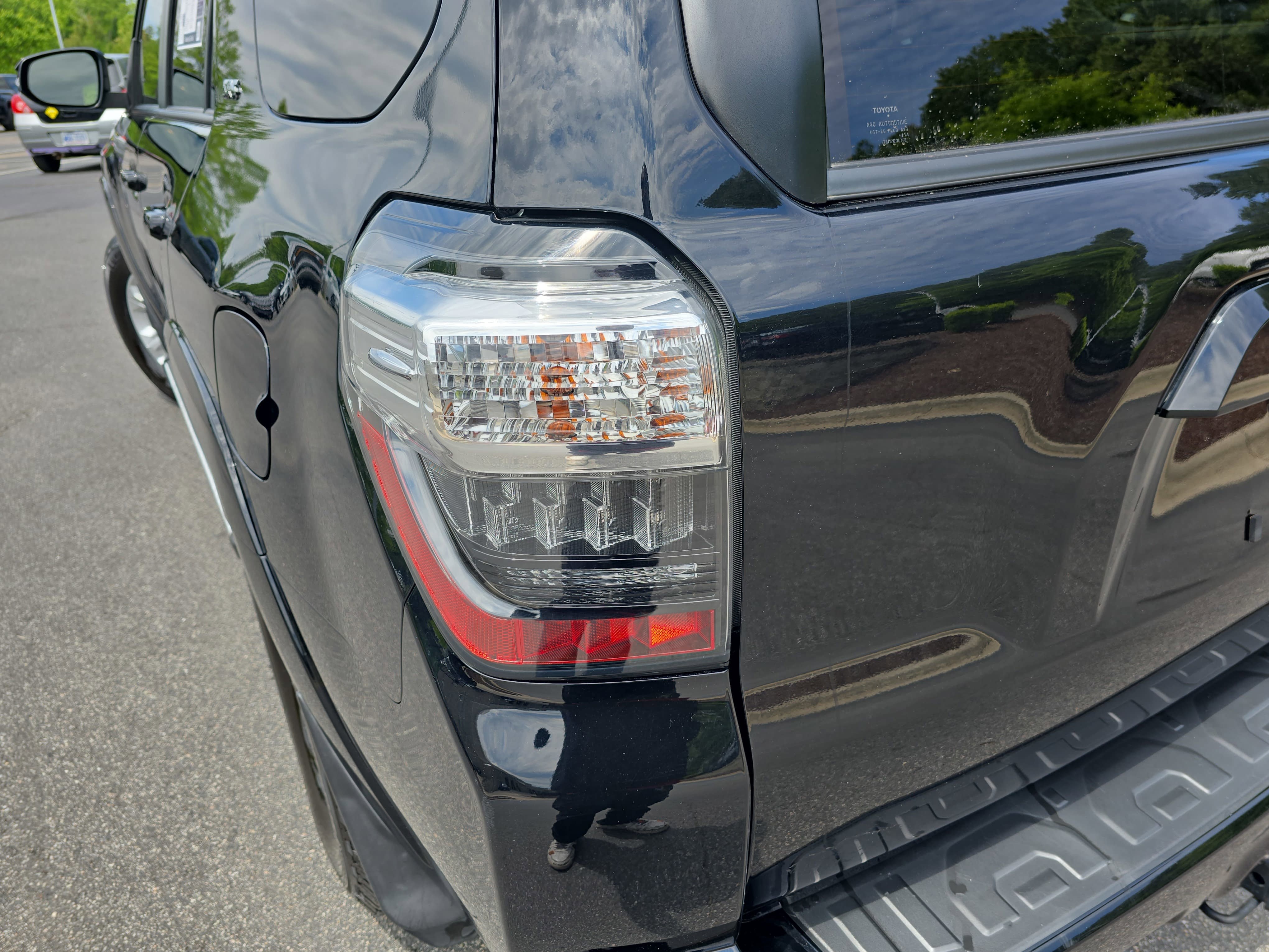 Used 2021 Toyota 4Runner SR5 Premium w/ Moonroof Package AWD/4WD image 36