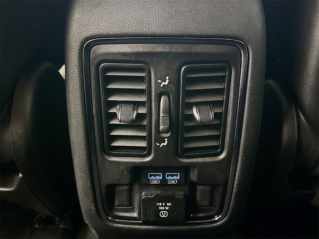 Used 2019 Jeep Grand Cherokee Limited w/ Trailer Tow Group IV image 26