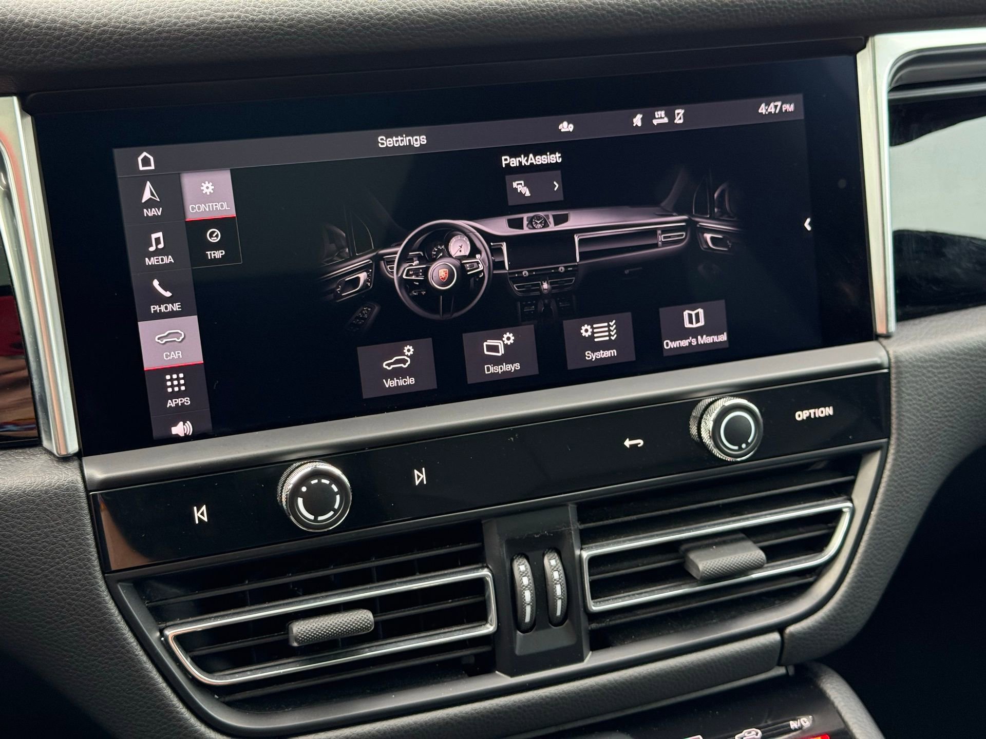 Certified 2024 Porsche Macan S image 21