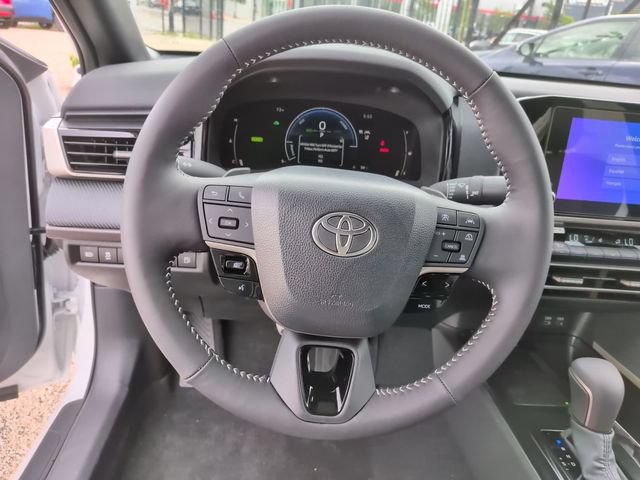 Used 2026 Toyota Camry SE w/ Convenience Package FWD image 14