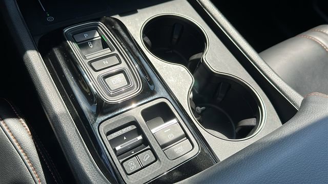 Used 2025 Honda Pilot TrailSport image 20