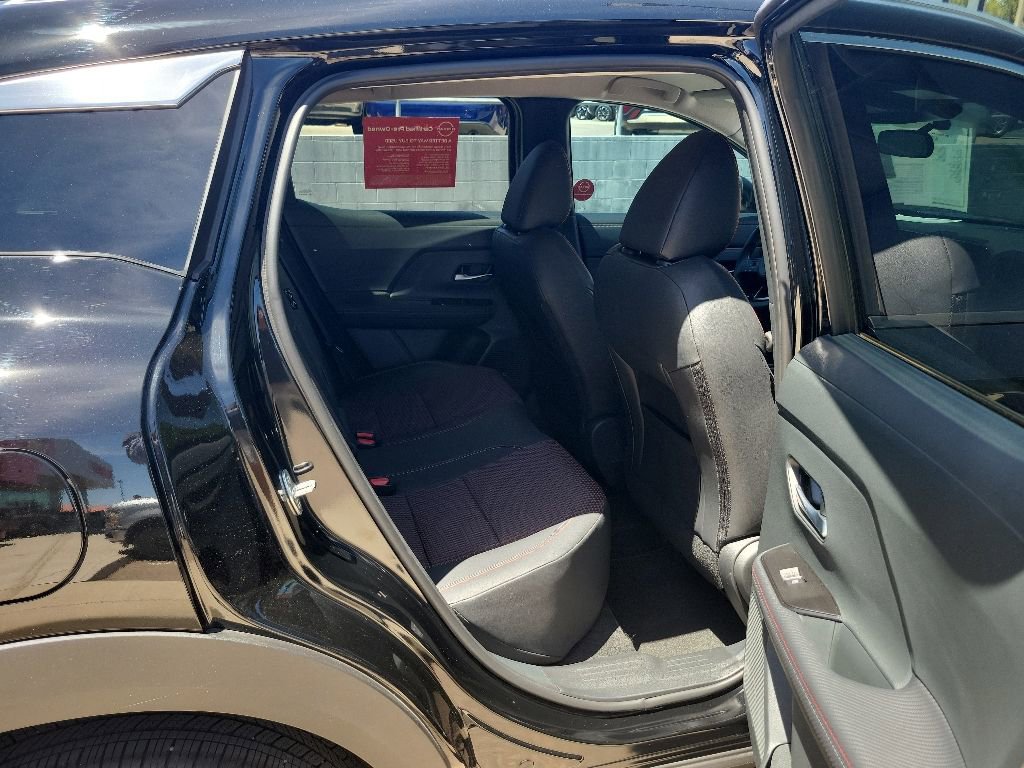 Used 2025 Nissan Kicks SR FWD image 15