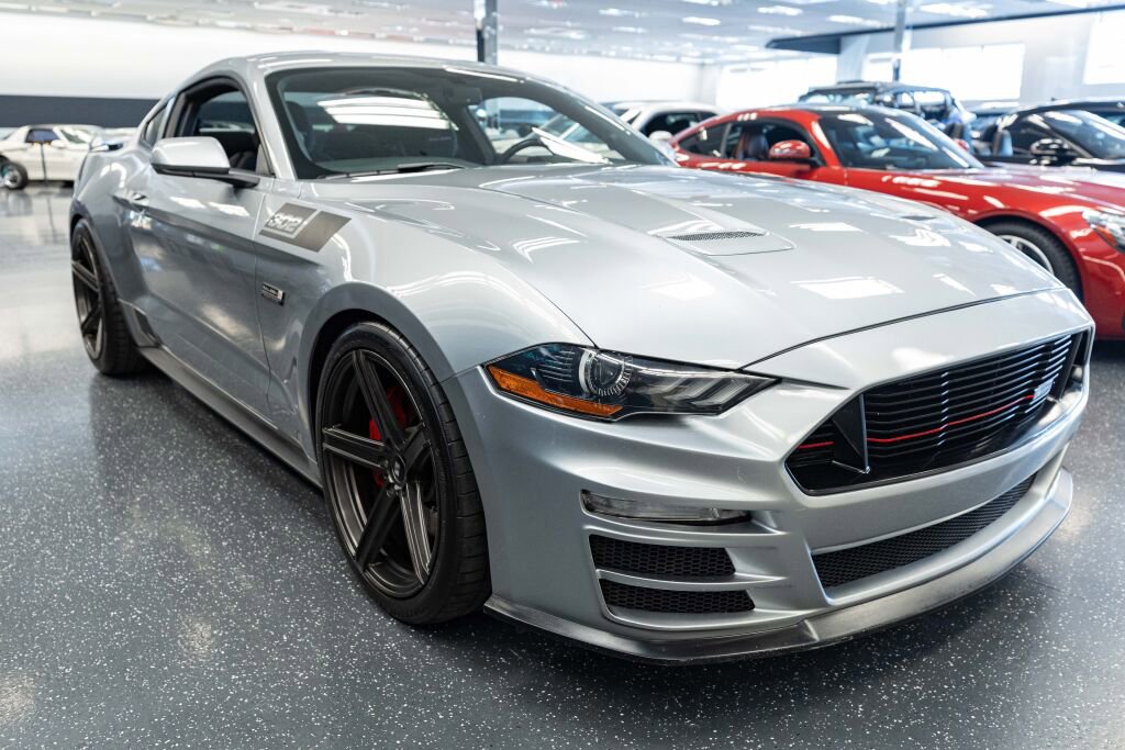 Used 2020 Ford Mustang GT w/ Equipment Group 301A RWD image 3