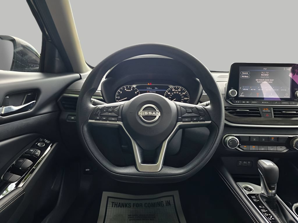 Used 2023 Nissan Altima 2.5 SV AWD/4WD image 16