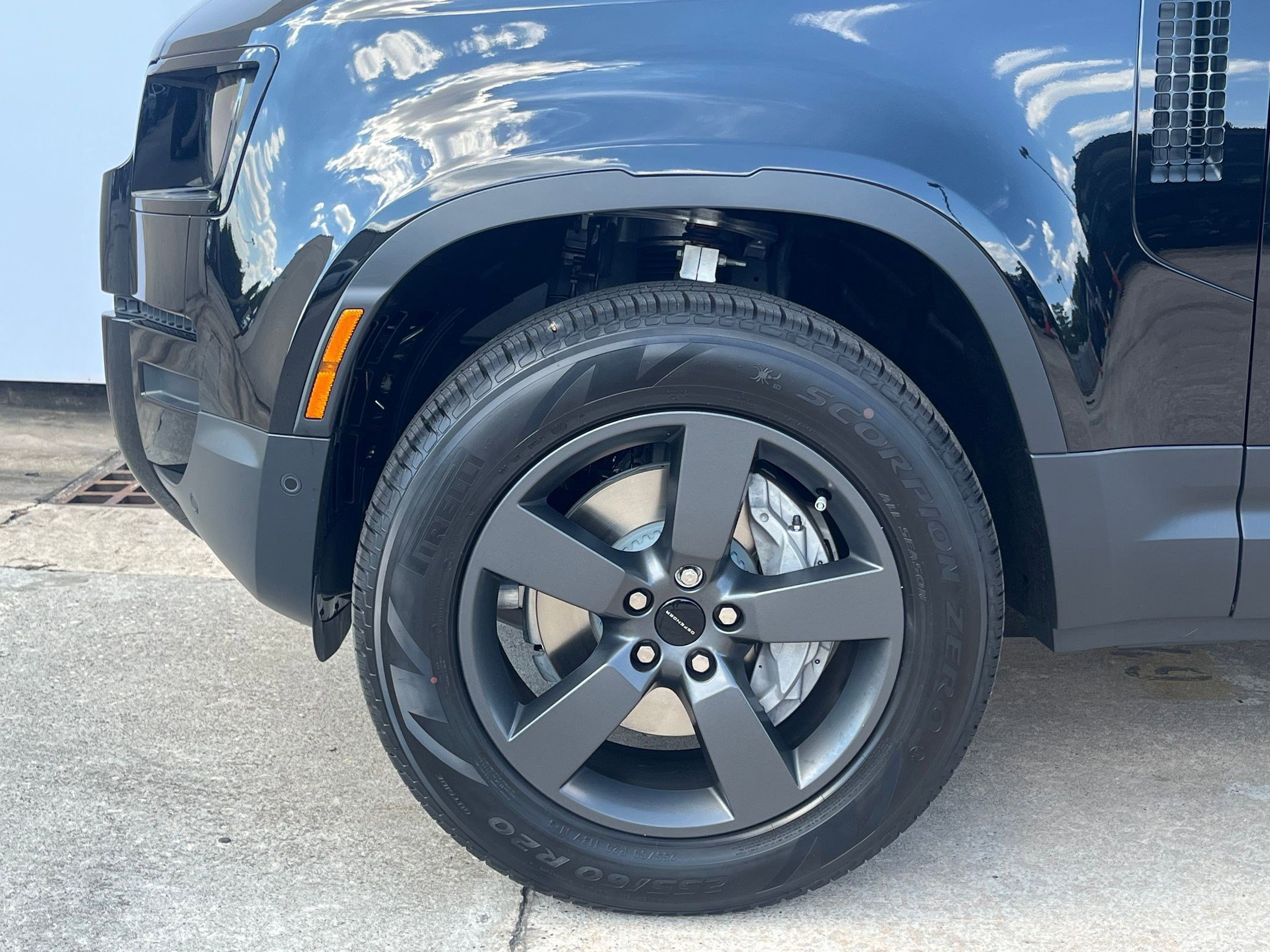 New 2026 Land Rover Defender 110 S image 12