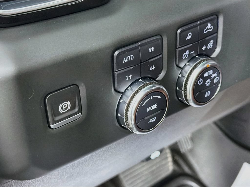 Used 2024 GMC Sierra 1500 Denali Ultimate AWD/4WD image 10