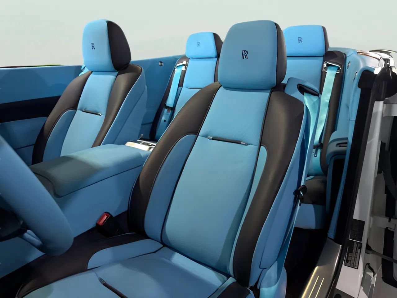 Used 2016 Rolls-Royce Dawn RWD image 21