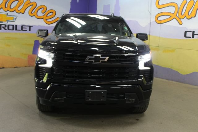 Used 2023 Chevrolet Silverado 1500 RST w/ Convenience Package II AWD/4WD image 3