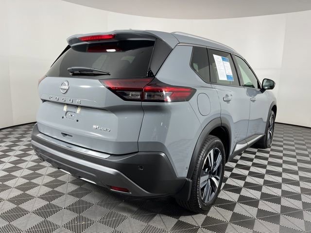 Used 2022 Nissan Rogue SL w/ SL Premium Package image 10