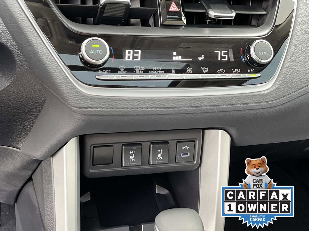 Used 2025 Toyota Corolla Cross XLE w/ Convenience Package image 31