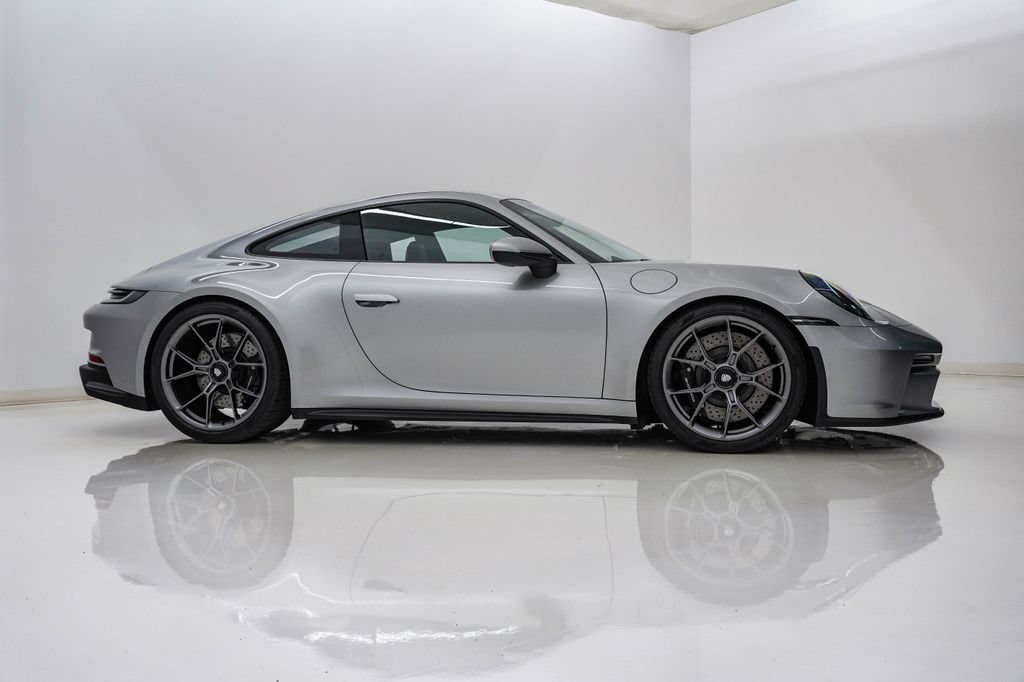 Certified 2024 Porsche 911 GT3 RWD image 9