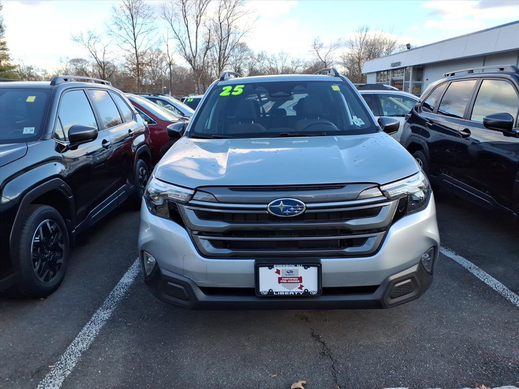 Certified 2025 Subaru Forester Premium image 2