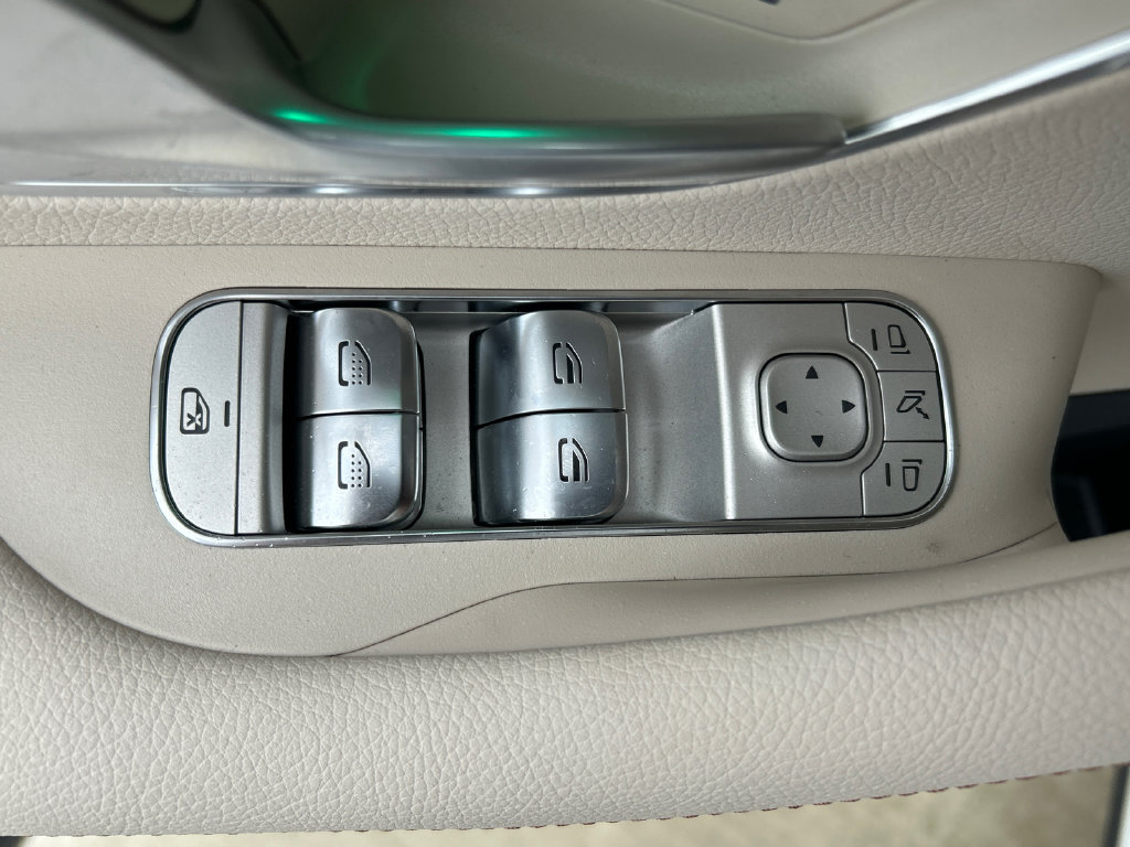 New 2027 Mercedes-Benz GLS 450 4MATIC image 12