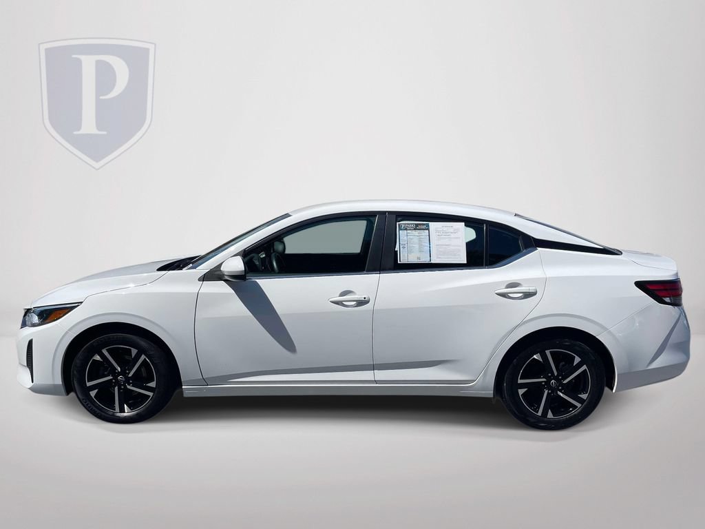 Used 2024 Nissan Sentra SV FWD image 5