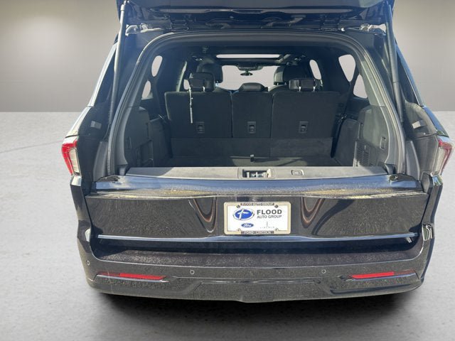 New 2026 Lincoln Navigator L Reserve w/ Jet Appearance Package AWD/4WD image 7