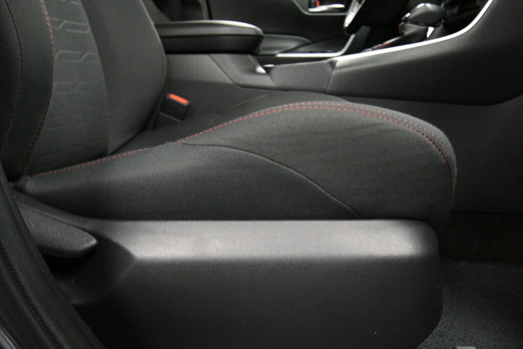 Certified 2023 Toyota RAV4 SE image 28