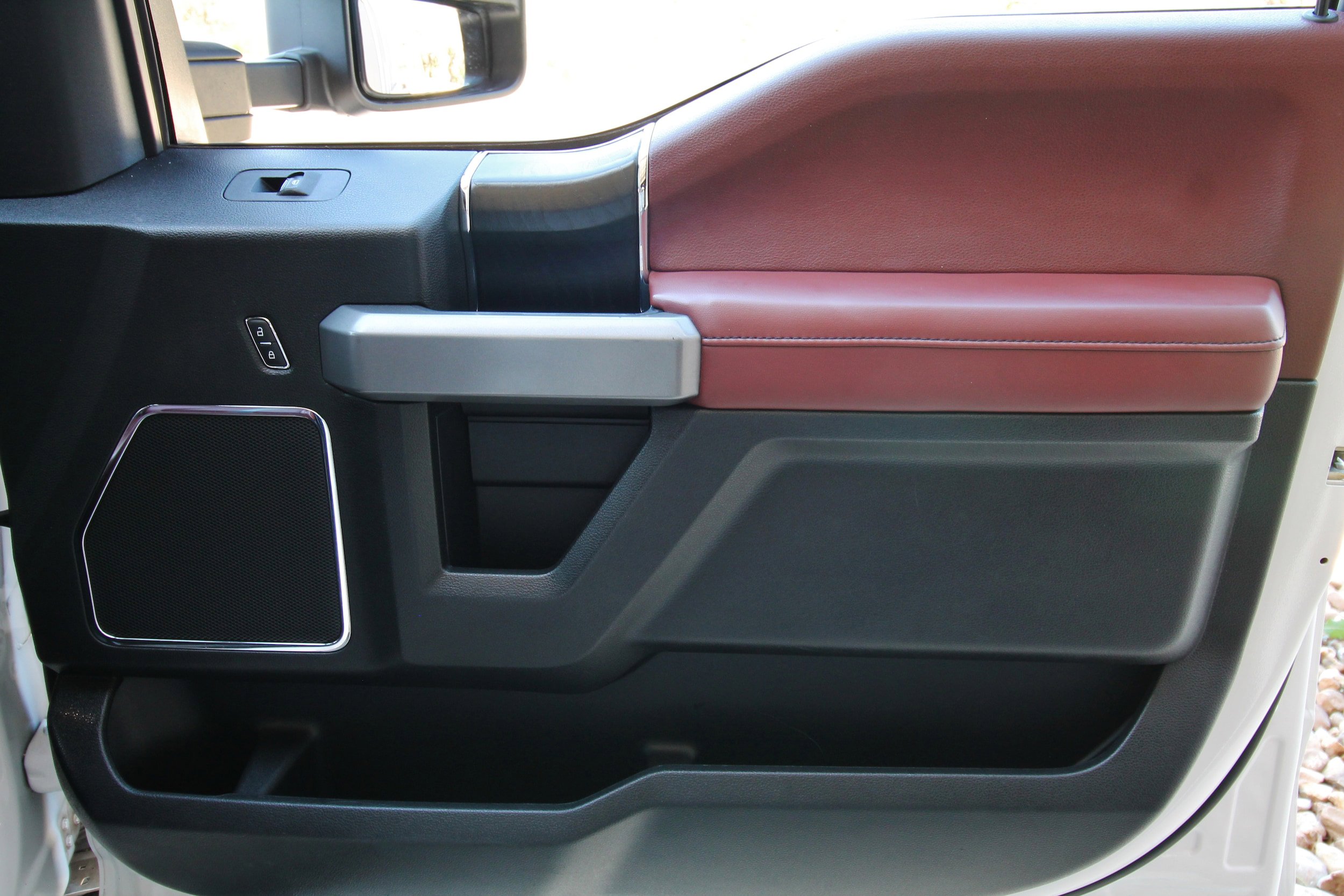 Used 2019 Ford F250 Platinum w/ Platinum Ultimate Package image 40