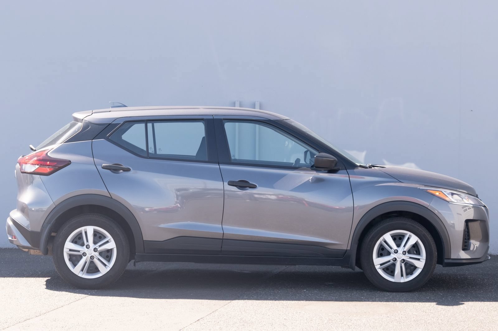 Used 2023 Nissan Kicks S FWD image 24