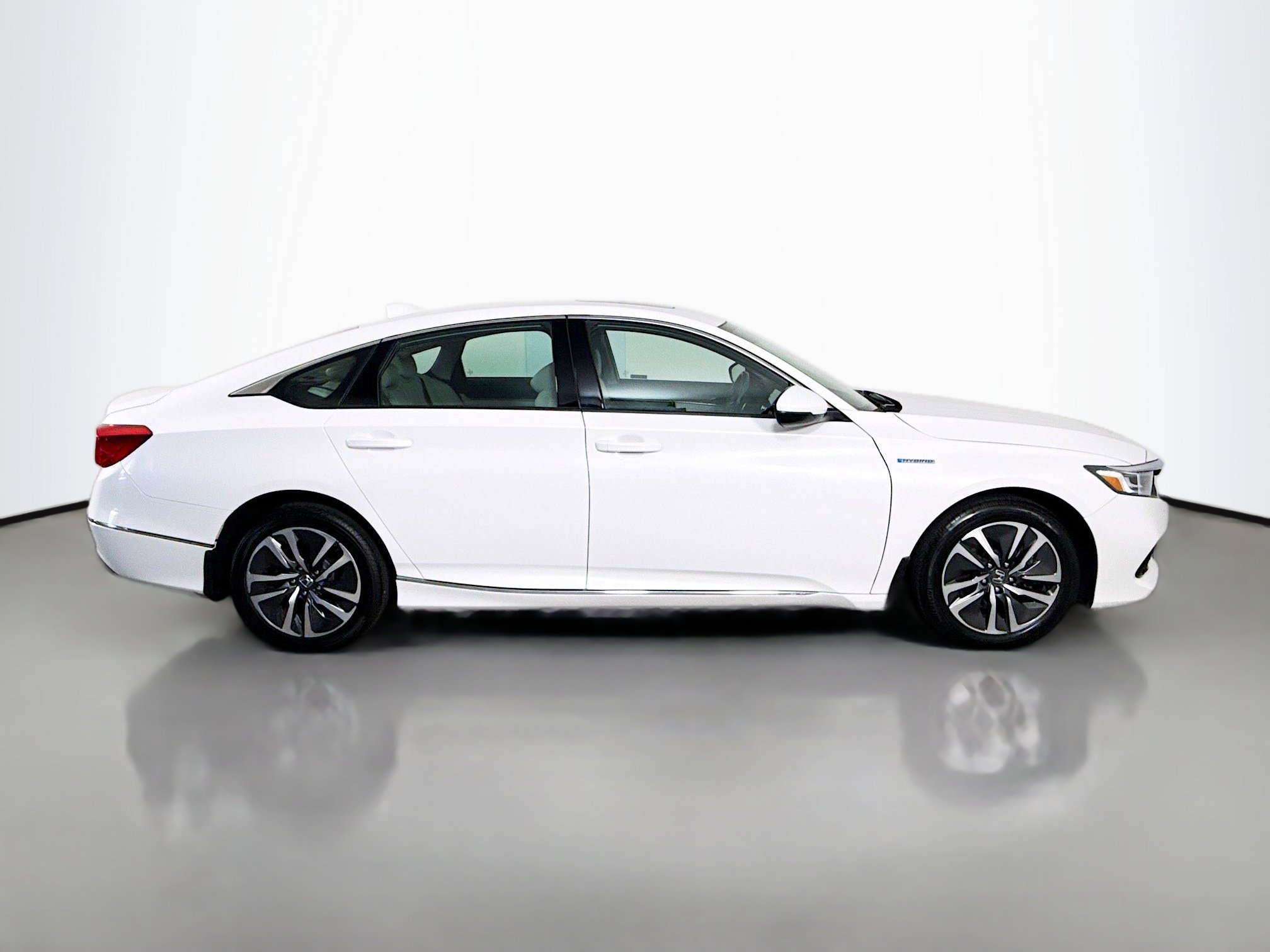 Used 2022 Honda Accord EX-L image 11