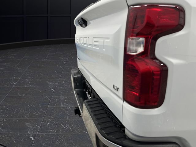 Used 2022 Chevrolet Silverado 1500 LT w/ Z71 Off-Road Package image 32