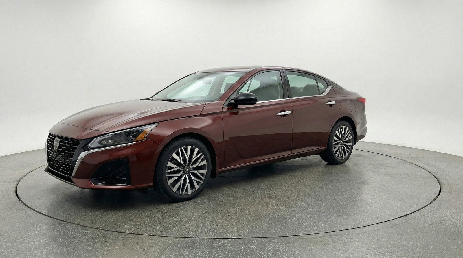 Used 2025 Nissan Altima 2.5 SV image 3