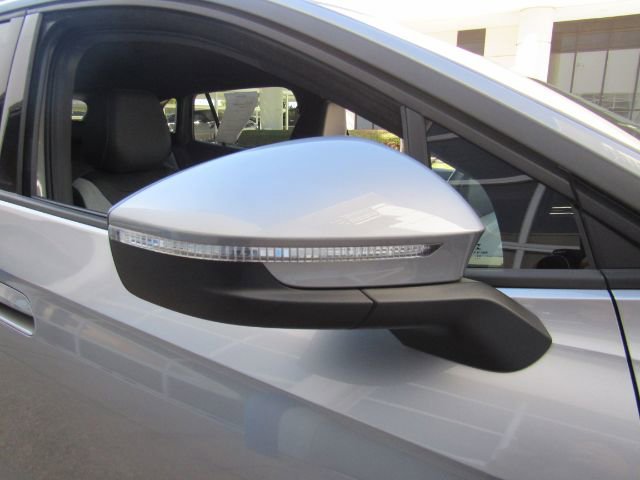 Used 2023 Volkswagen ID.4 2WD image 22