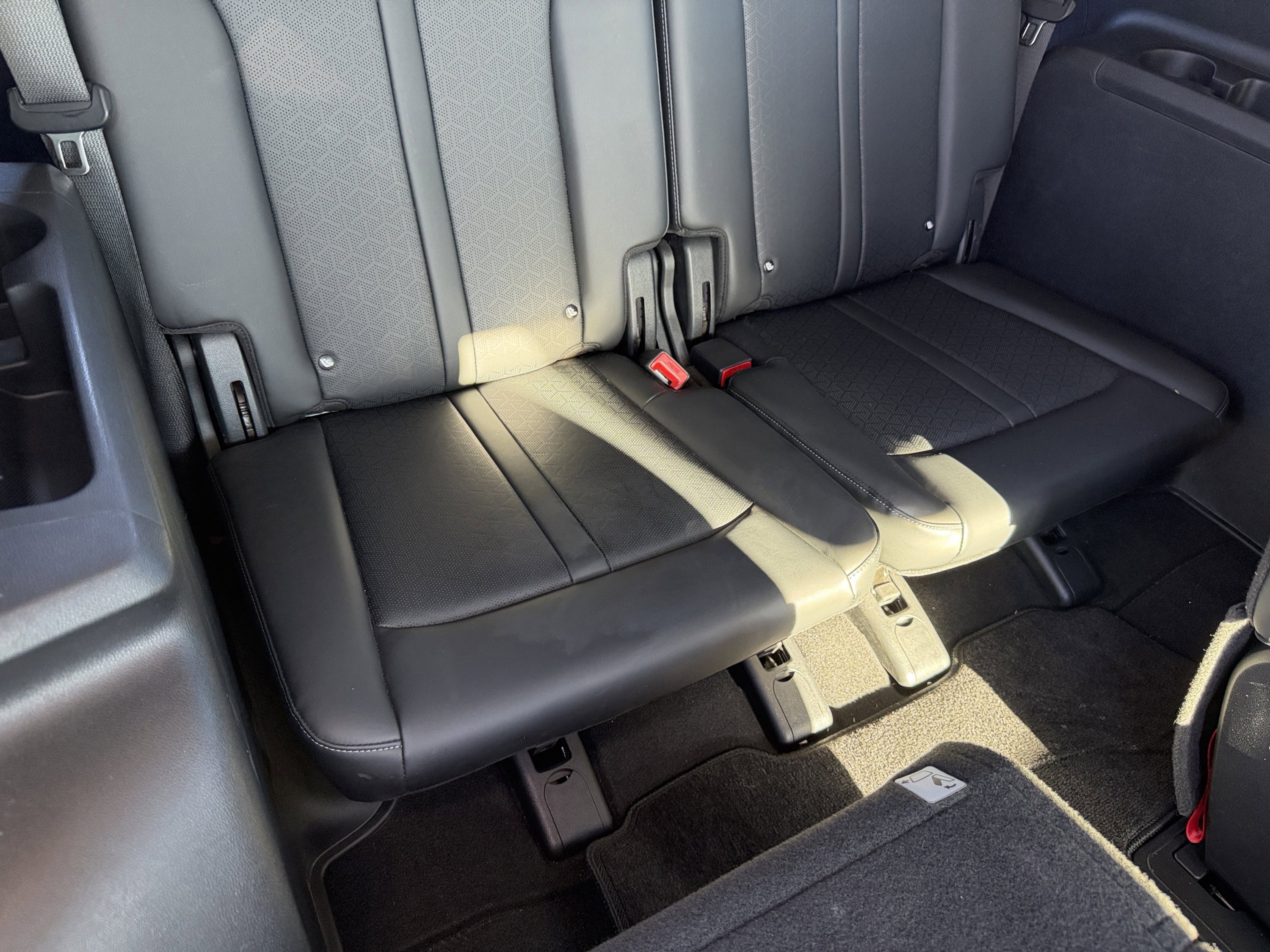 Used 2023 Kia Sorento EX image 45