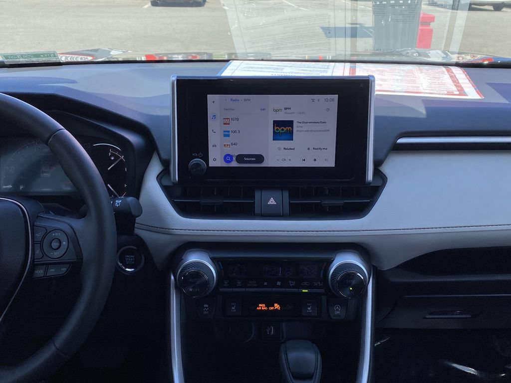 Certified 2025 Toyota RAV4 XLE w/ Convenience Package FWD image 28