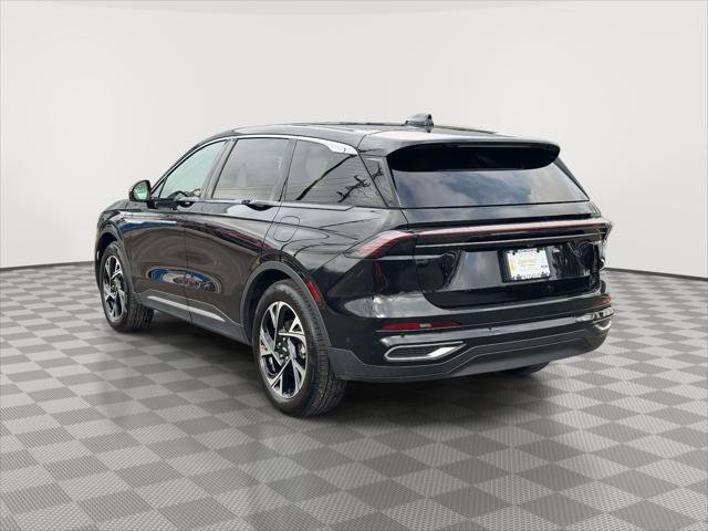 Used 2024 Lincoln Nautilus Premier w/ Equipment Group 102A image 5