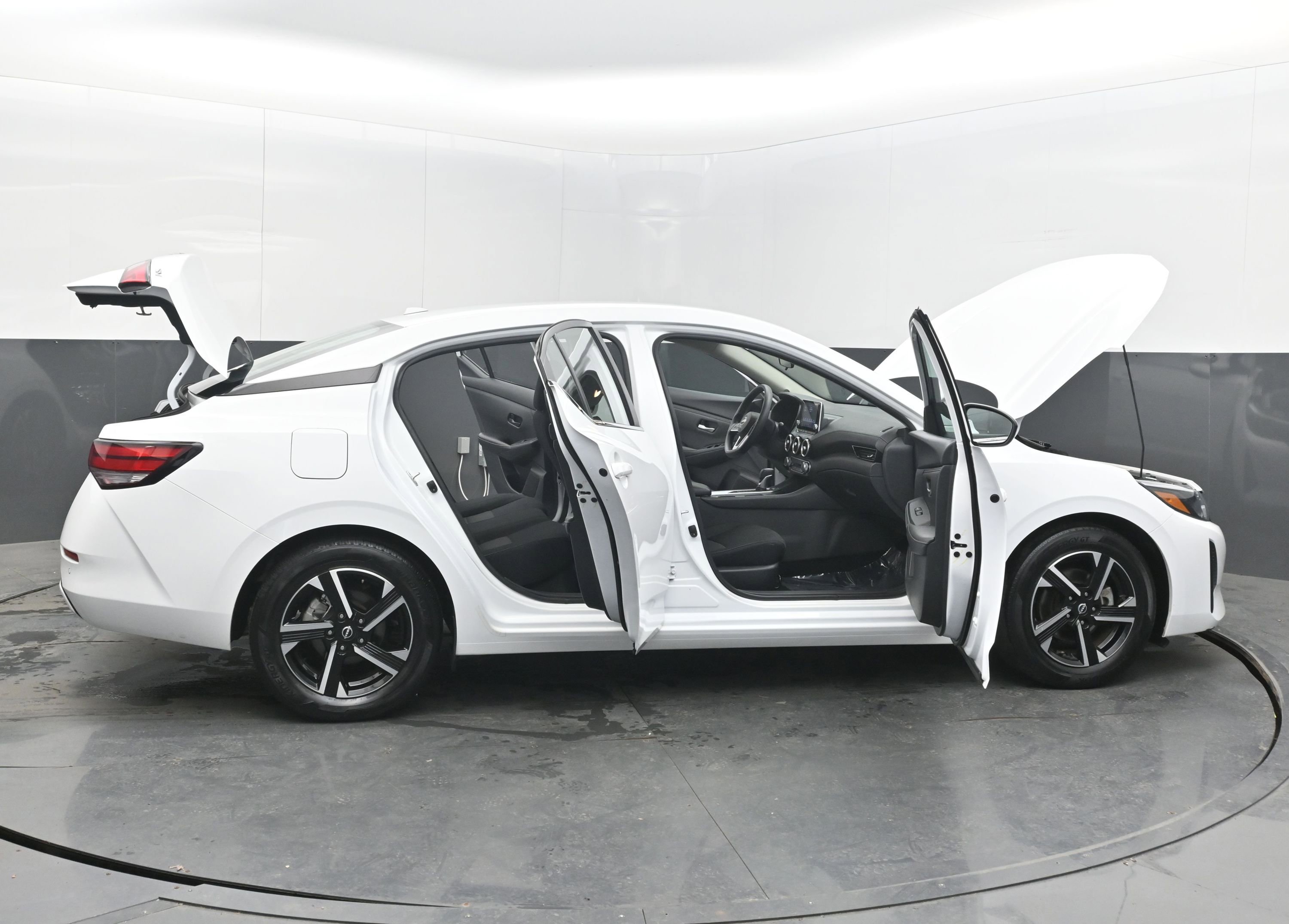 Used 2024 Nissan Sentra SV image 47