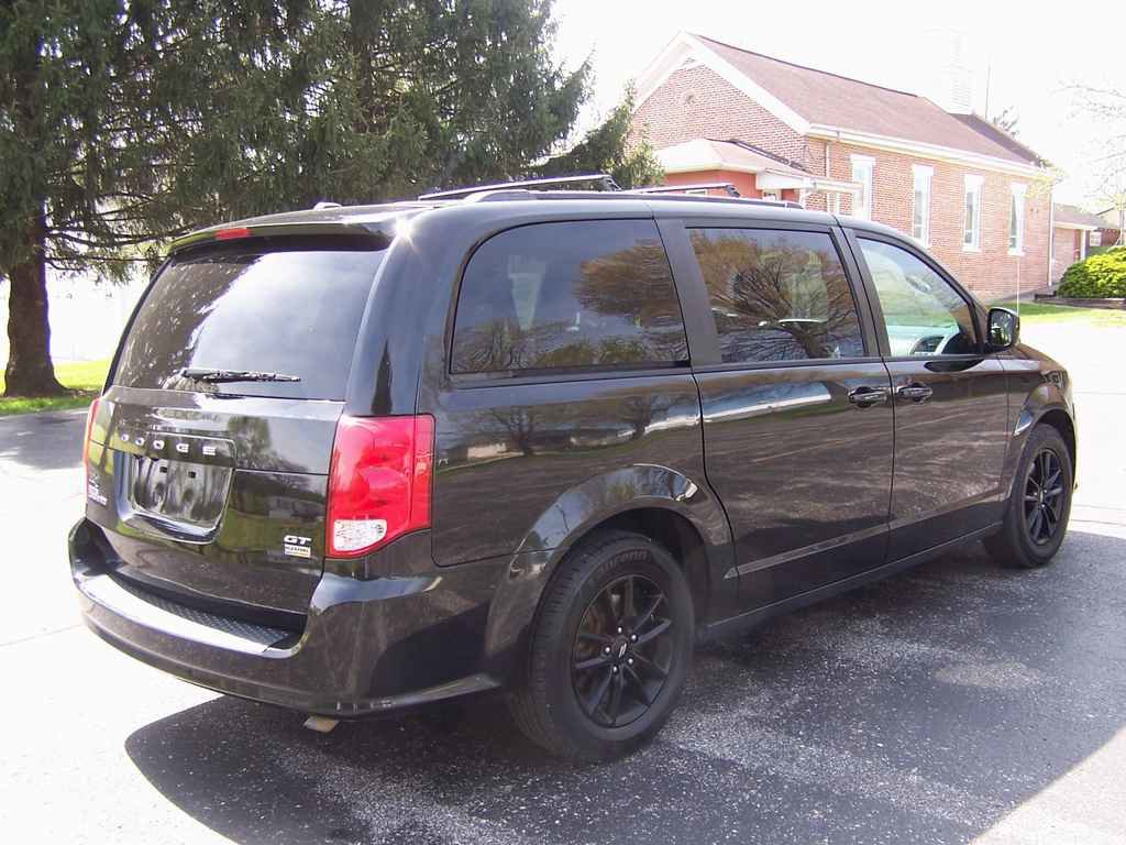 Used 2019 Dodge Grand Caravan GT image 4