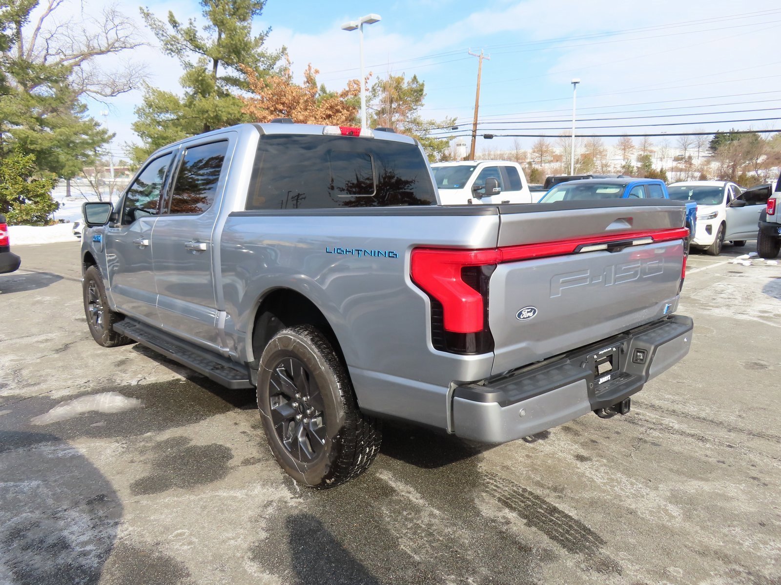 Used 2024 Ford F150 Lightning Lariat image 7