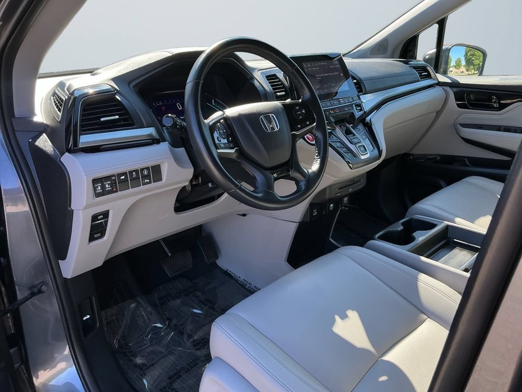Used 2023 Honda Odyssey Touring image 11