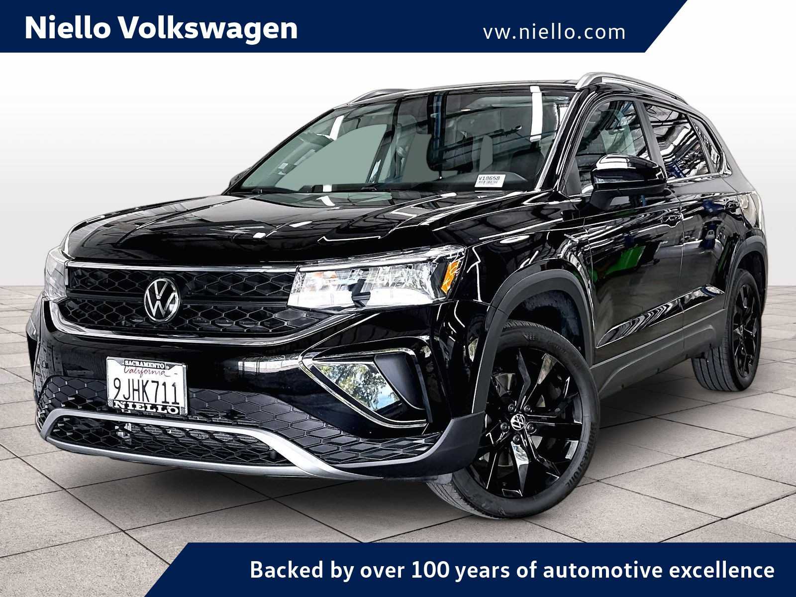 Used 2023 Volkswagen Taos SE FWD image 1