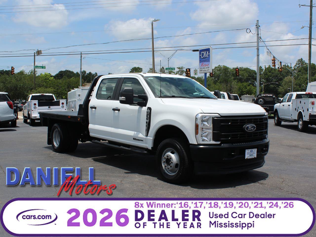 Used 2025 Ford F350 XL AWD/4WD image 1