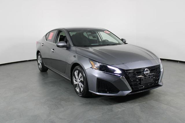 Certified 2023 Nissan Altima 2.5 S FWD image 13