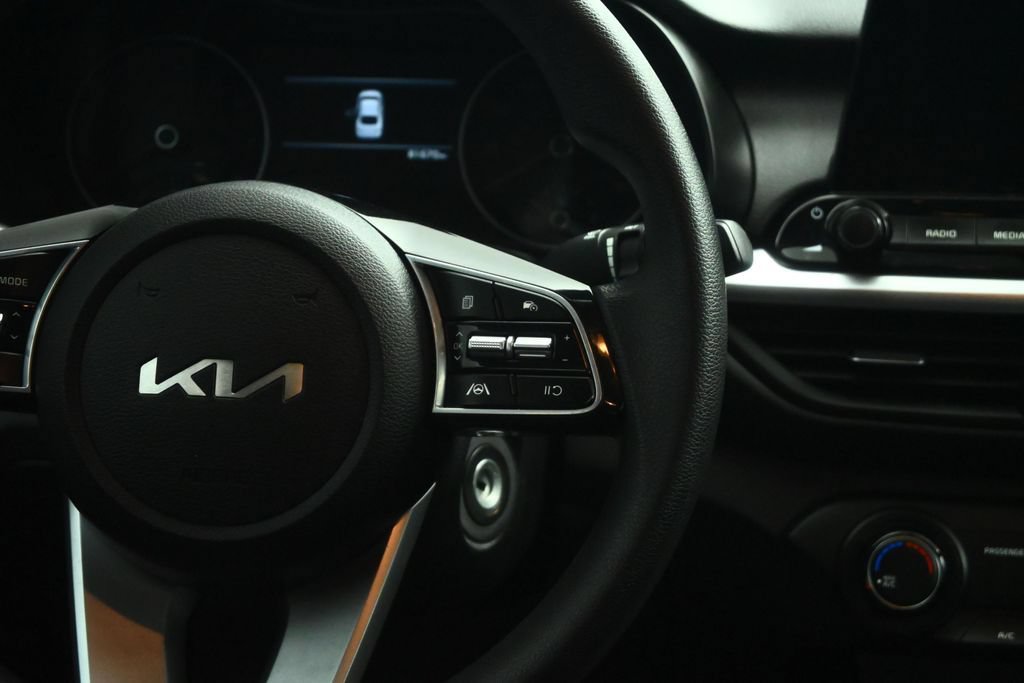 Used 2023 Kia Forte LXS w/ LXS Technology Package FWD image 43