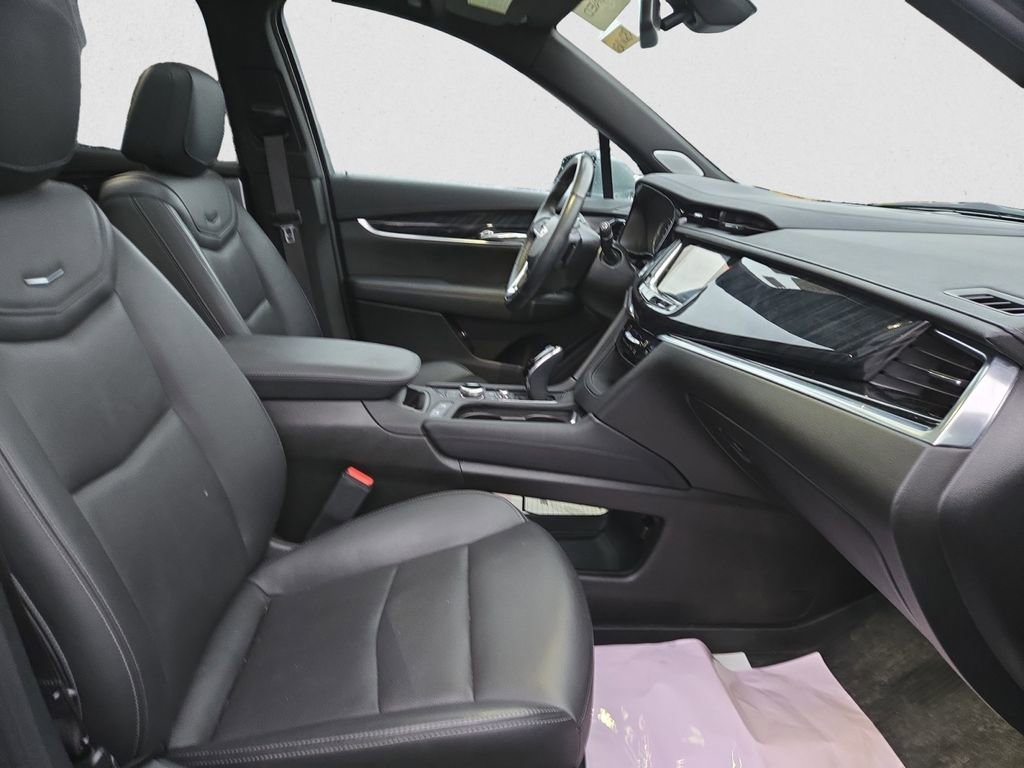 Certified 2024 Cadillac XT6 Premium Luxury image 23