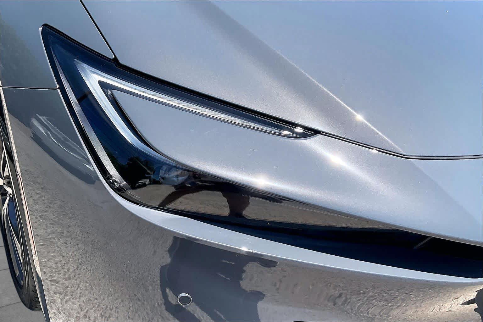 Used 2024 Toyota Prius XLE FWD image 26