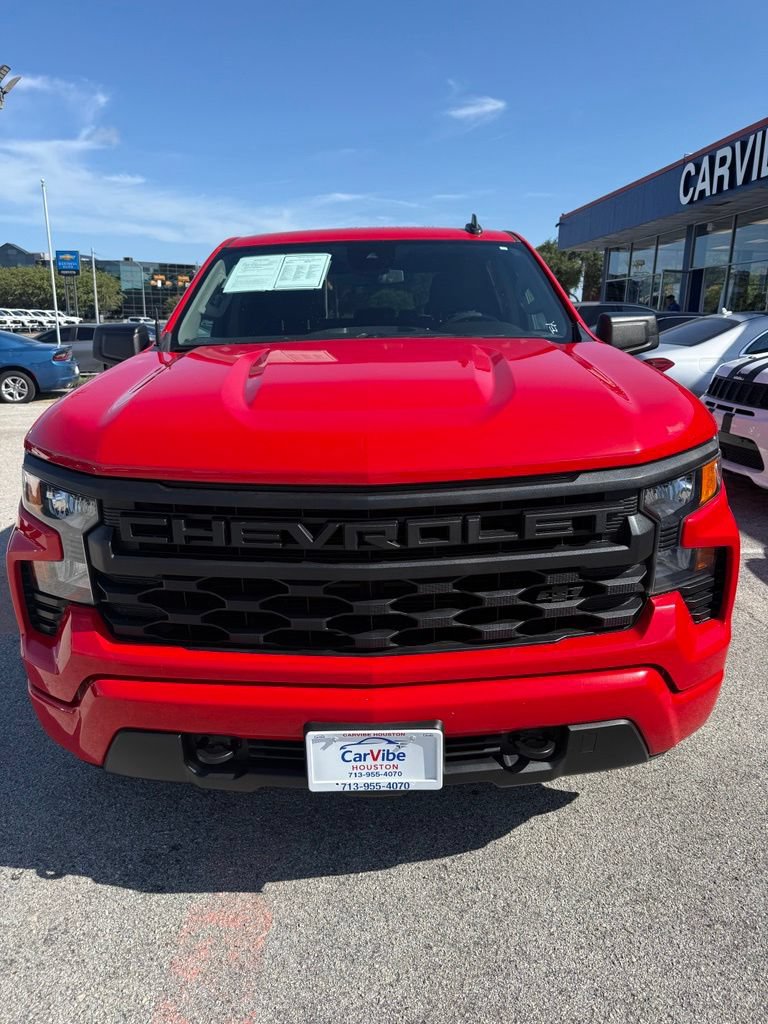 Used 2023 Chevrolet Silverado 1500 Custom RWD image 2