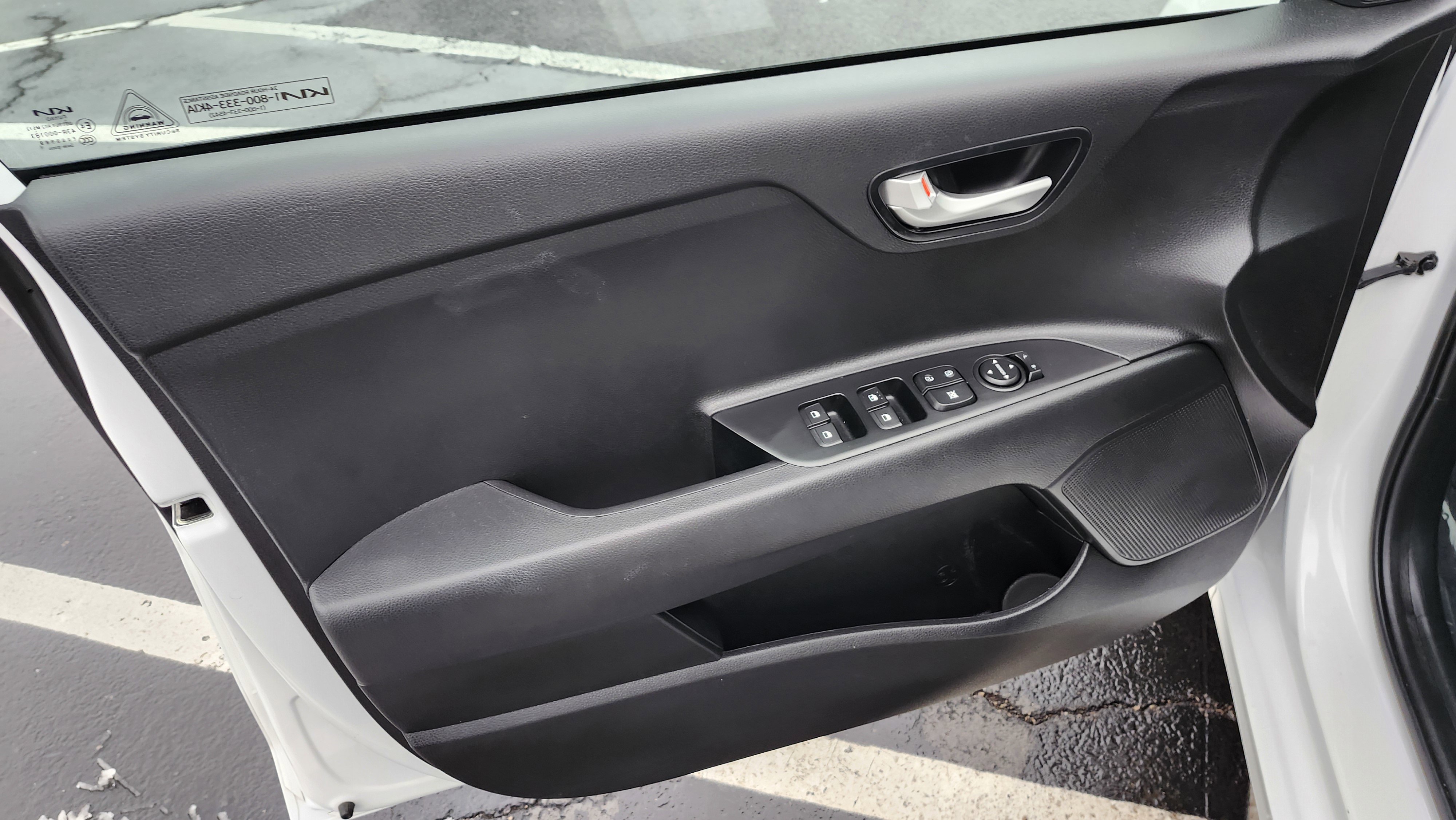 Used 2023 Kia Rio S image 22