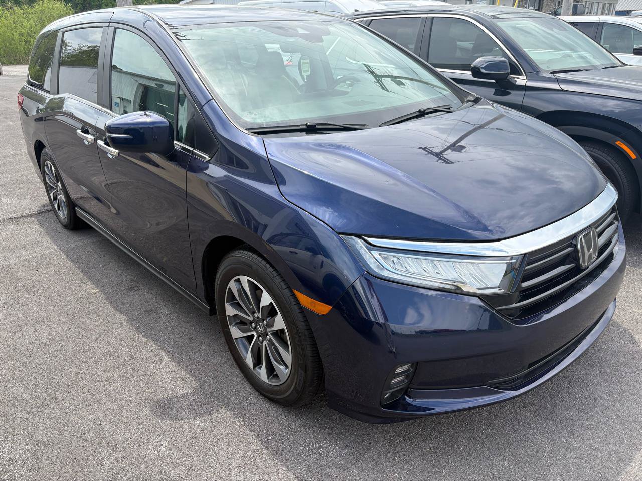 Used 2023 Honda Odyssey EX-L image 1