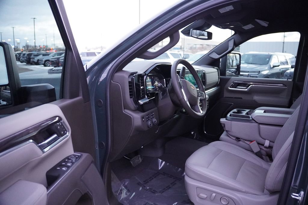 Certified 2025 Chevrolet Silverado 2500 LTZ image 15