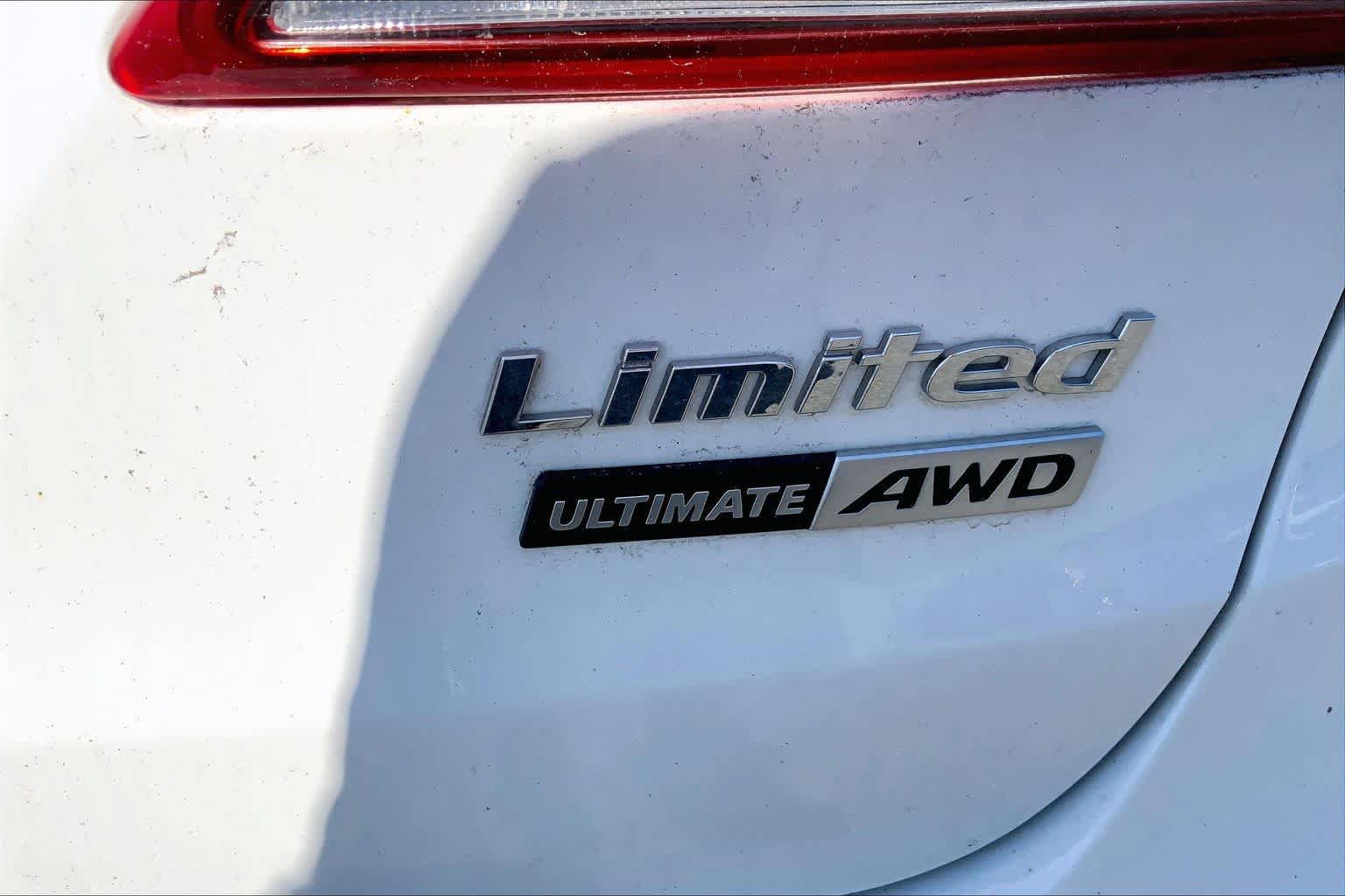 Used 2018 Hyundai Santa Fe Limited AWD/4WD image 10