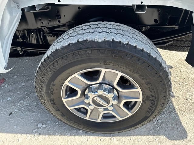 Used 2025 Ford F250 XLT w/ FX4 Off-Road Package AWD/4WD image 14